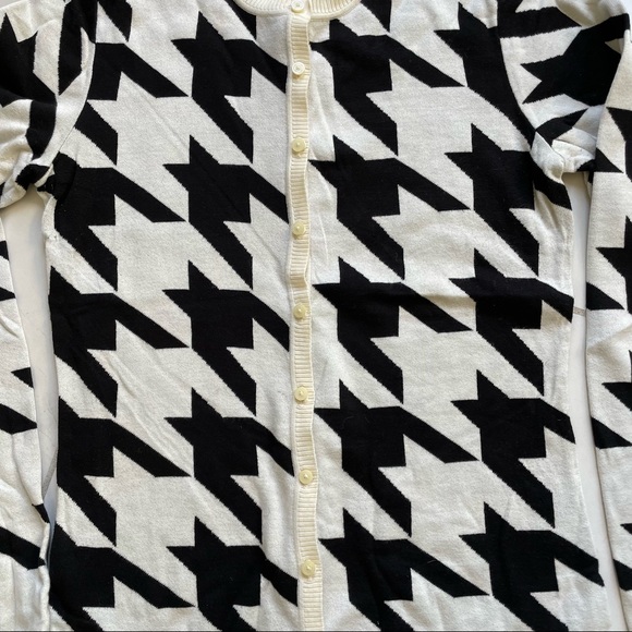 Liz Claiborne Black/White Houndstooth Cardigan - Picture 3 of 7